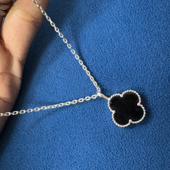 18K White Gold Vintage Alhambra Black Onyx Pendant attached necklace's chain