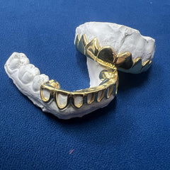 10KT Yellow Gold 8 Teeth Draping and 8 Teeth Plain Gold Grillz Set