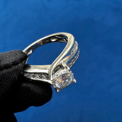 Round Cut 1.0CT E VS1 Lab Diamond Engagement Ring for Women