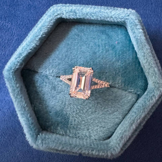 IGI Certified 4.0CT E VS1 Emerald Cut Lab Grown Diamond Engagement Ring for Her